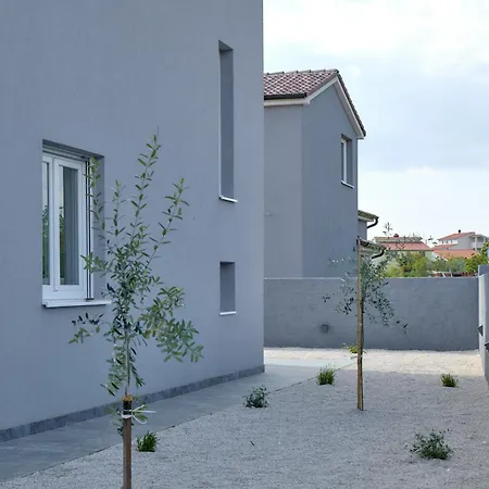 וילה Maas For 10 People Near Pula With Salt - Water Pool & Pet Friendly *