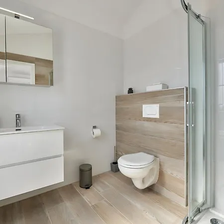 Maas For 10 People Near Pula With Salt - Water Pool & Pet Friendly וילה Marčana